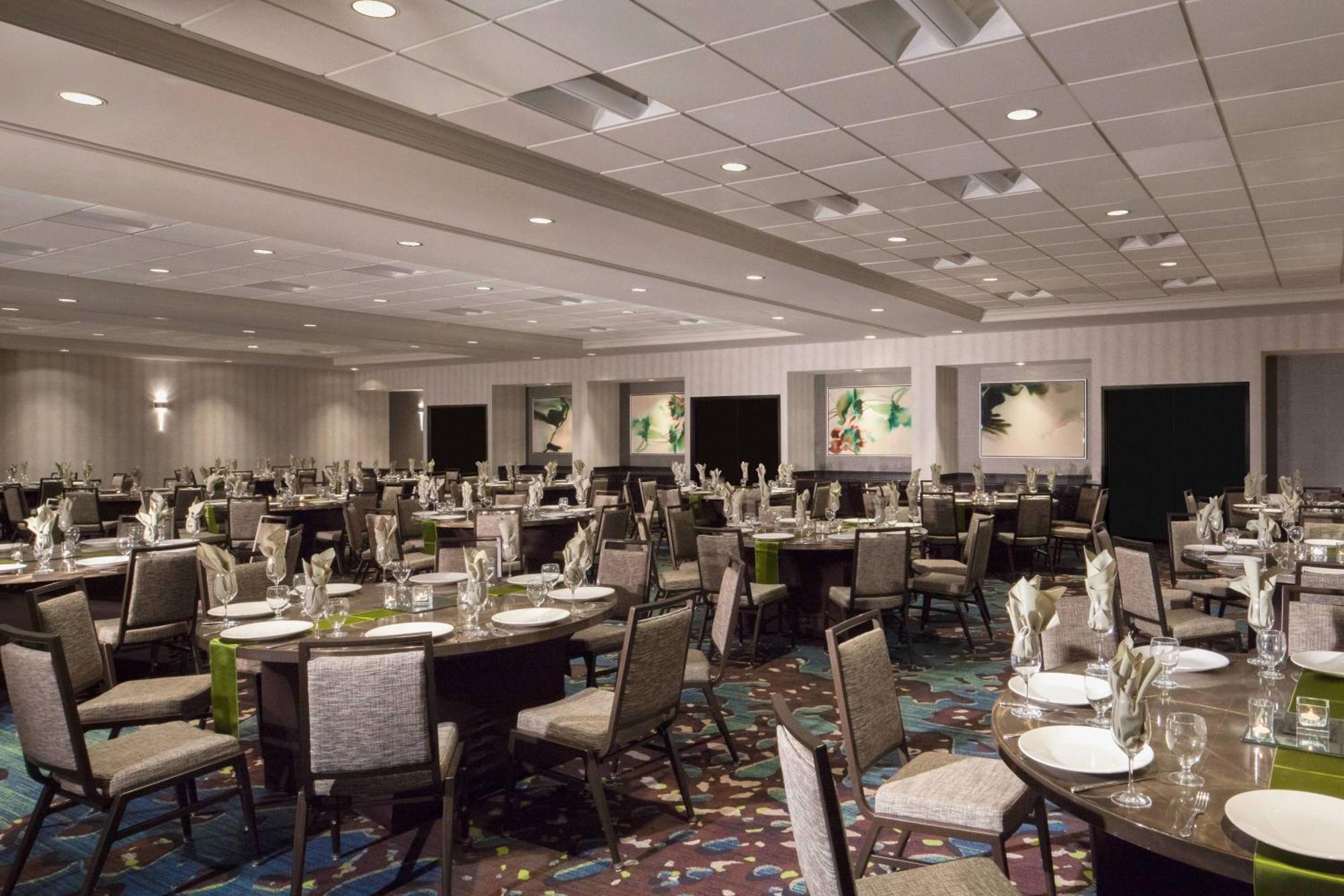 Dallas Marriott Suites Medical/Market Center Экстерьер фото