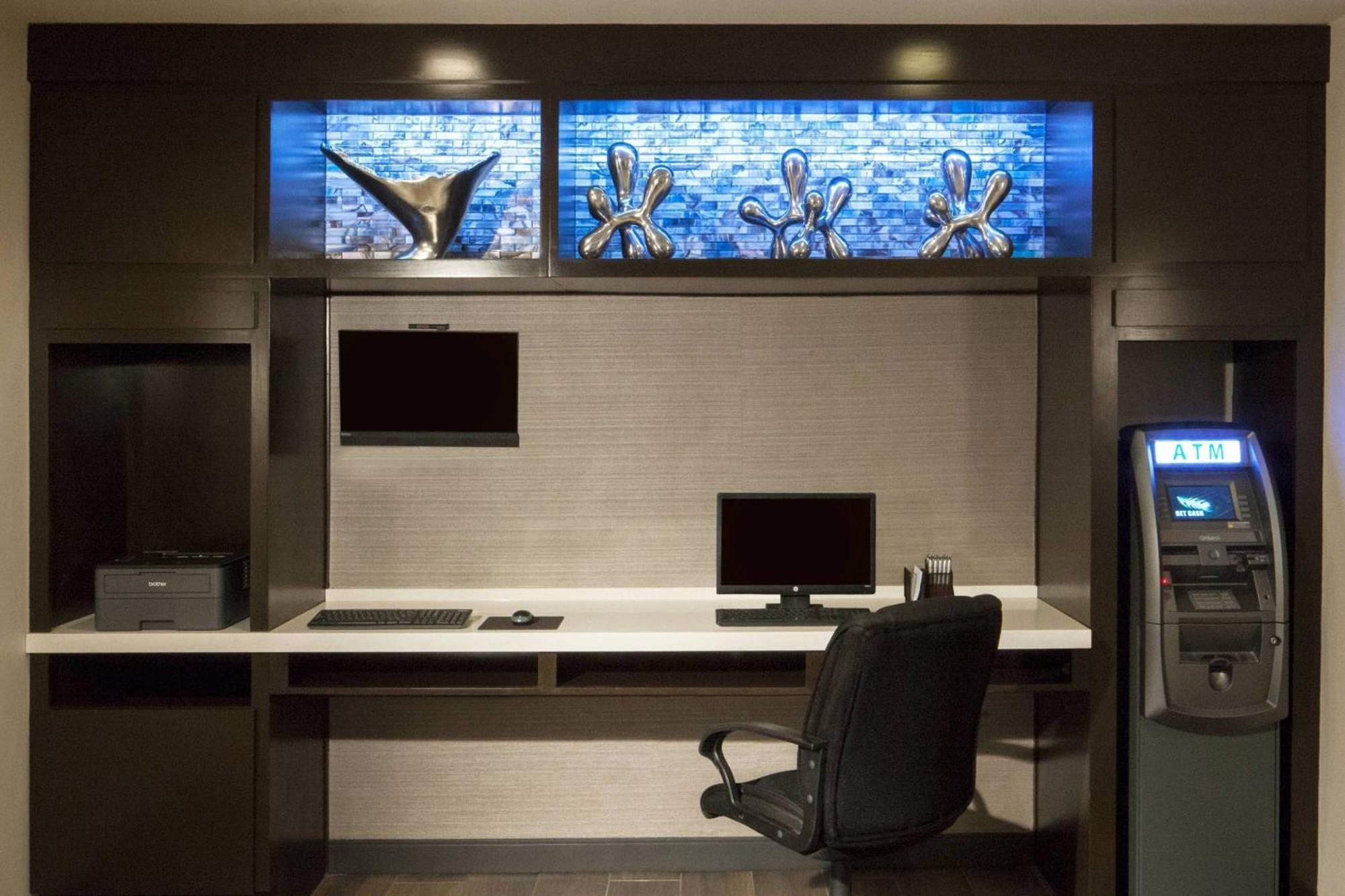 Dallas Marriott Suites Medical/Market Center Экстерьер фото