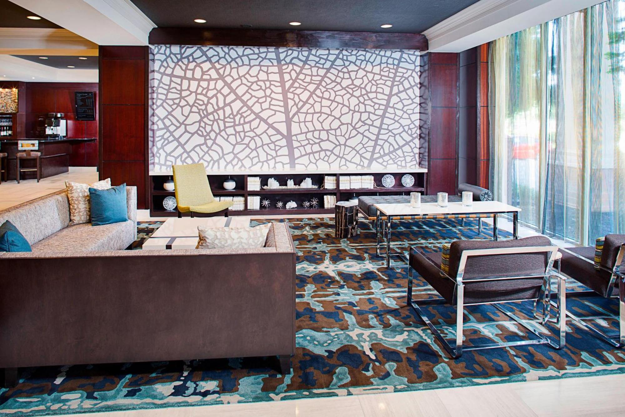 Dallas Marriott Suites Medical/Market Center Экстерьер фото