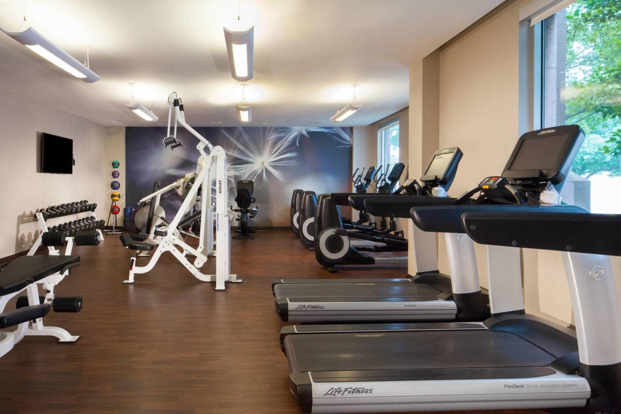 Dallas Marriott Suites Medical/Market Center Экстерьер фото