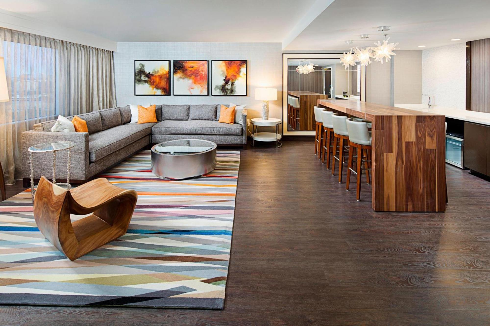 Dallas Marriott Suites Medical/Market Center Экстерьер фото