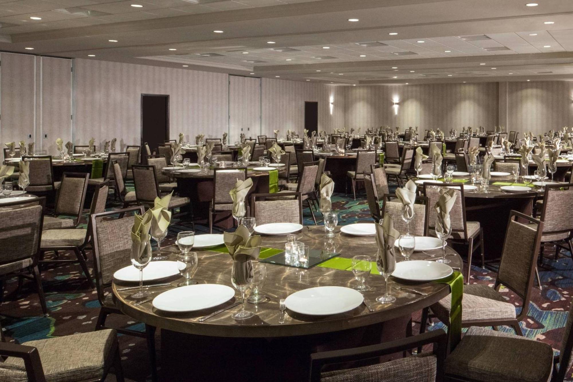 Dallas Marriott Suites Medical/Market Center Экстерьер фото
